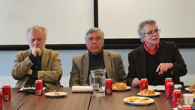 Expertos realizan análisis histórico y cultural sobre Estados Unidos